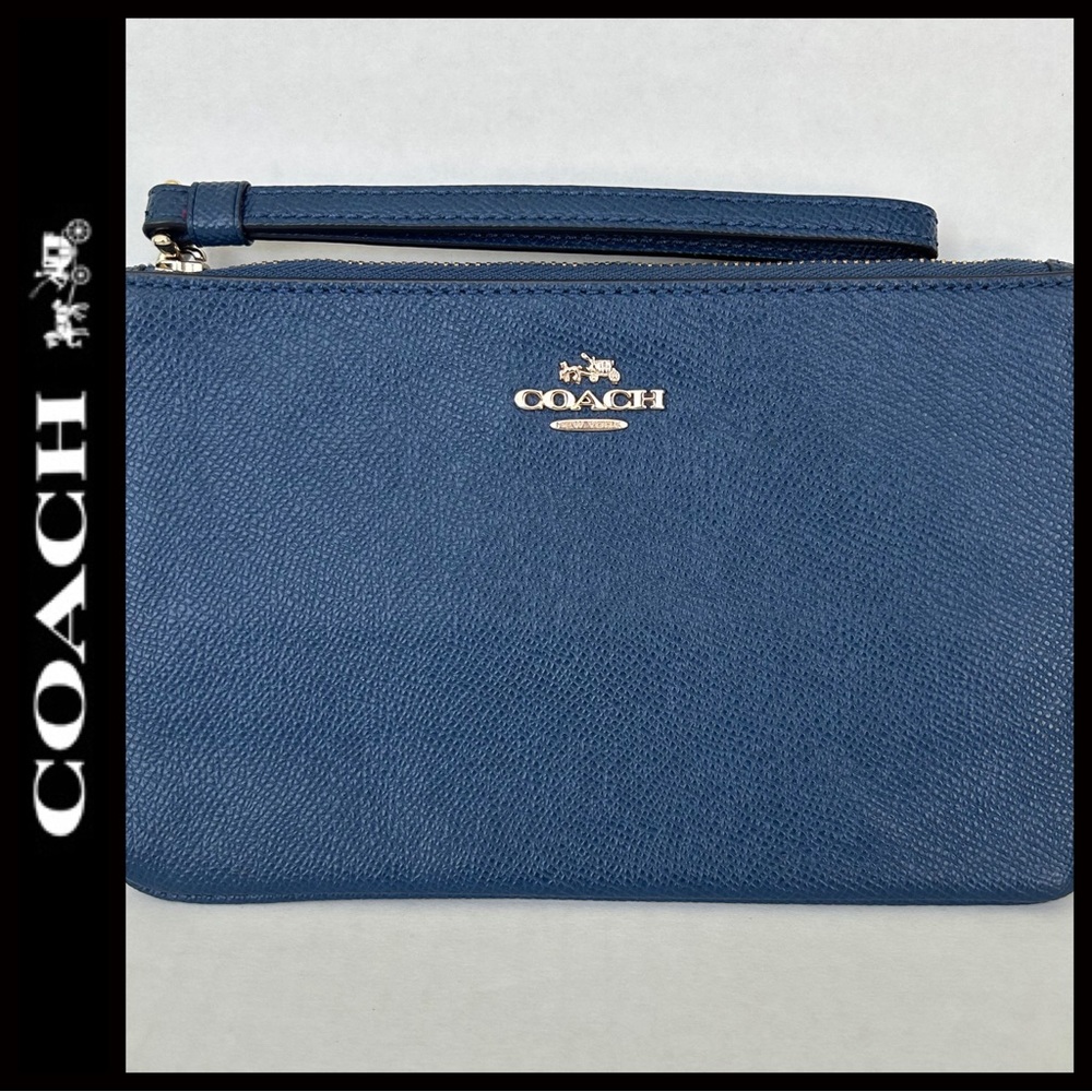 Coach Large Wristlet NWOT F57465